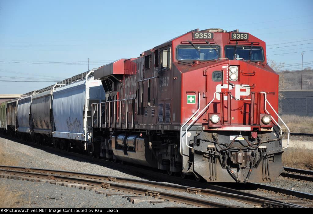 Eastbound manifest eases out of the yard